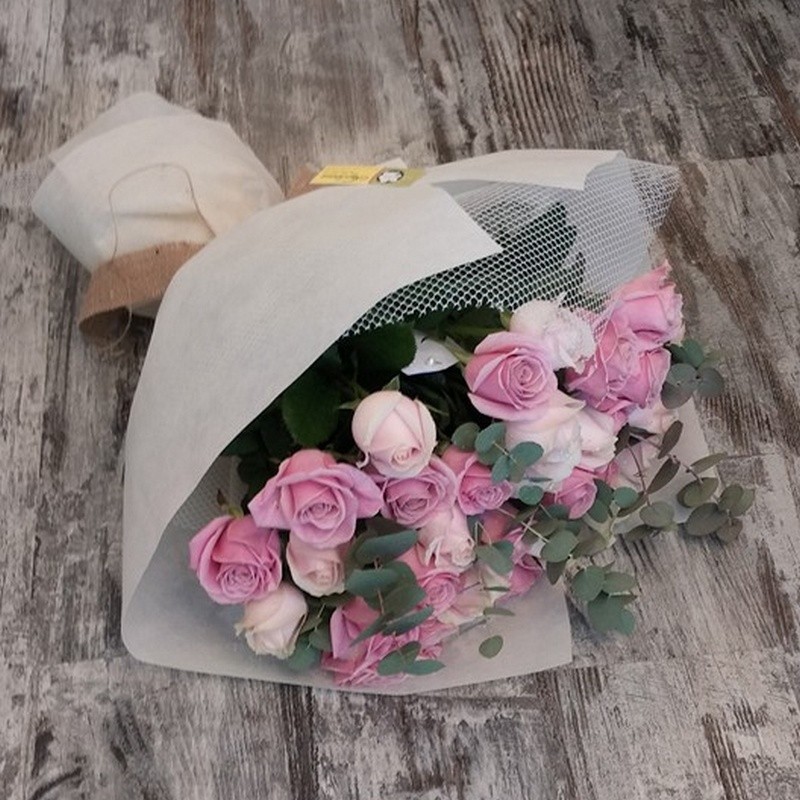PINK LADY - FLOWER WITH 30 WHITE / PINK ROSES AND Eucalyptus